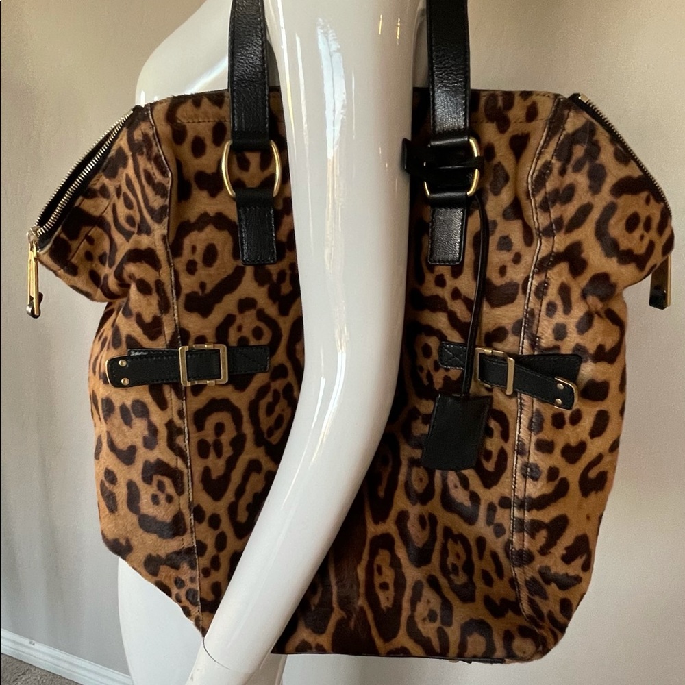 Yves Saint Laurent Leopard Bag🤎Mint Condition